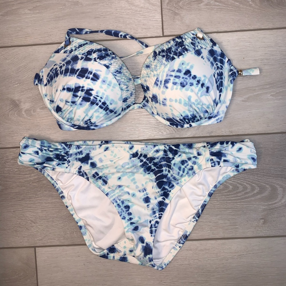 VS tie-dye bikini